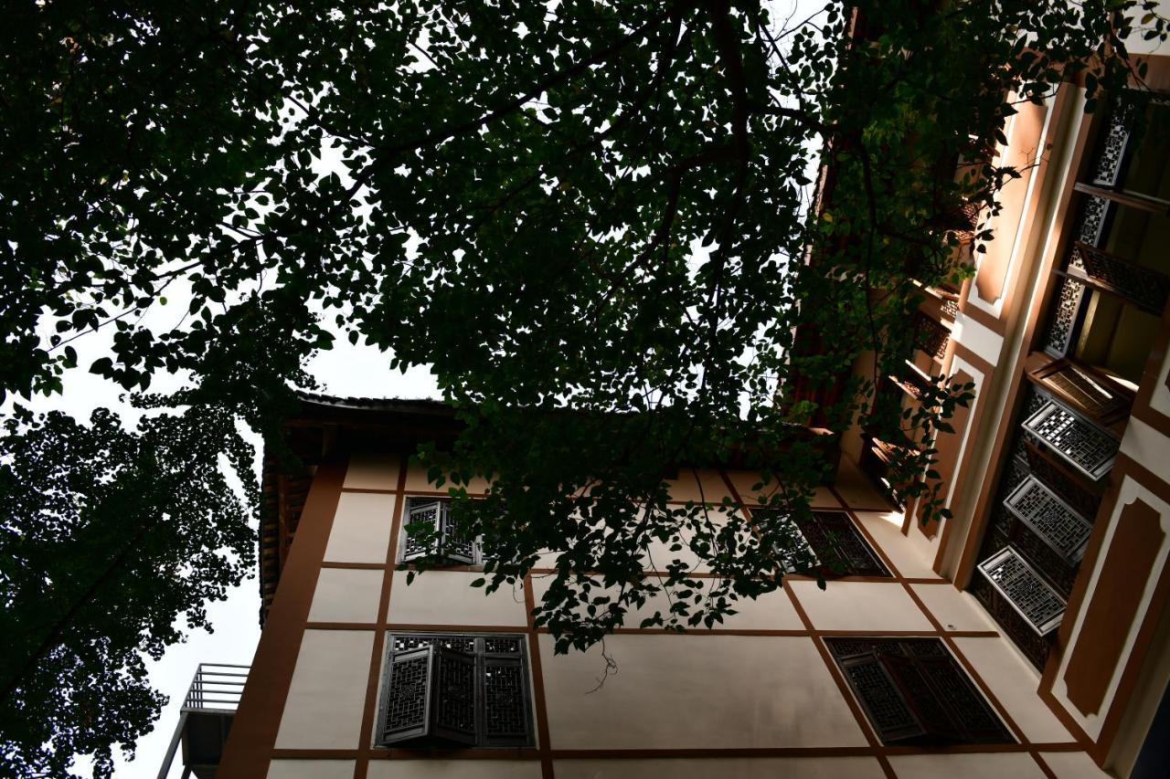 Xishu Garden Inn - Travel Agency Service - Car Rent Service - English Speaking Chengdu Exterior photo